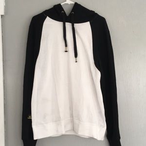 Maxi Millian XL black and white hoodie